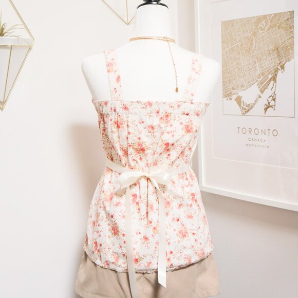 Cream & Coral Floral Lace Top 🌷 FEBRUGUST - Picture 4 of 7